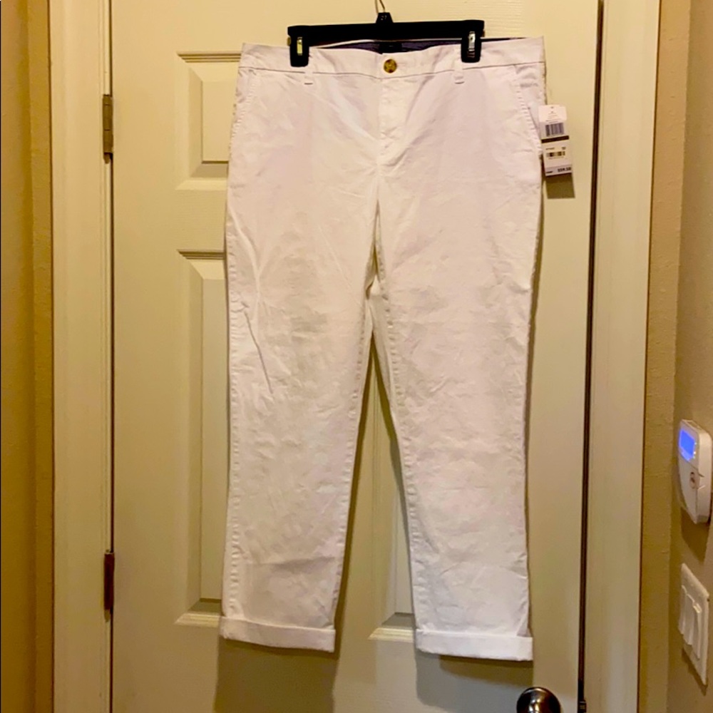 White Capri pants